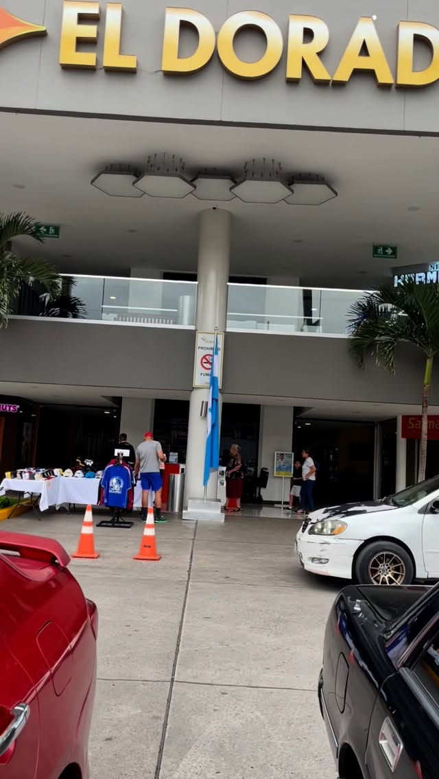 Beauty Market Supply Facebook ad: En Mall El Dorado en Tegucigalpa, encontrarás un…