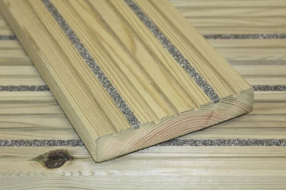 Gripdeck Limited Facebook ad: Transform Your Decking with Non-Slip Safety!