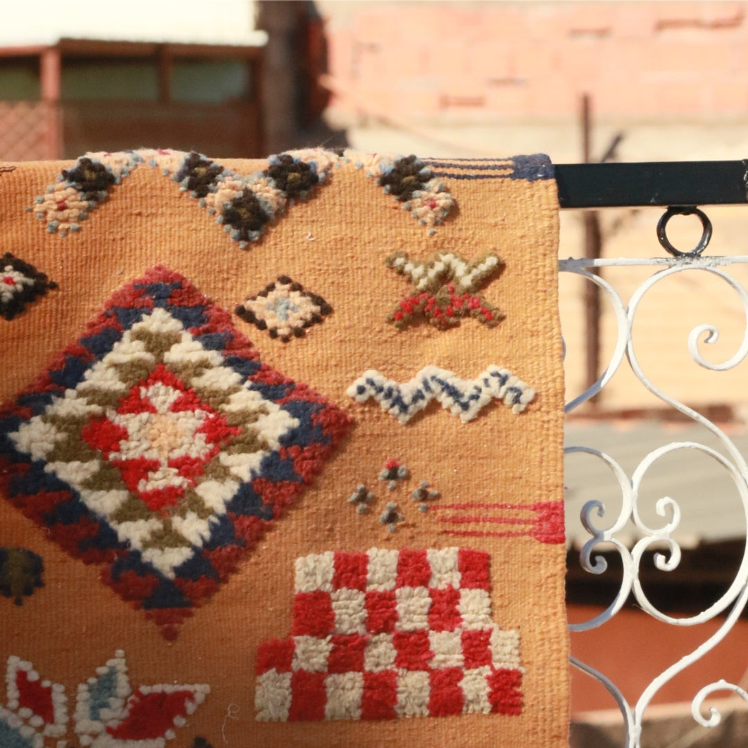 Berrug Facebook ad: Maroccan rugs Handcrafted wool