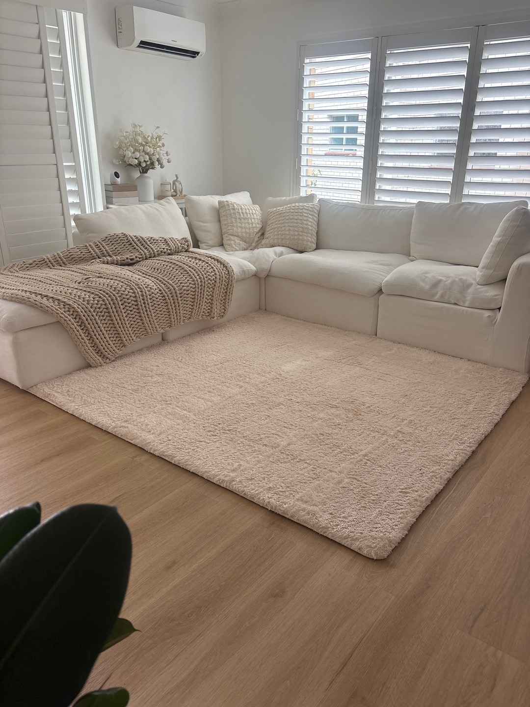 Muscle Mat Facebook ad: Free & Fast USA Dispatch!