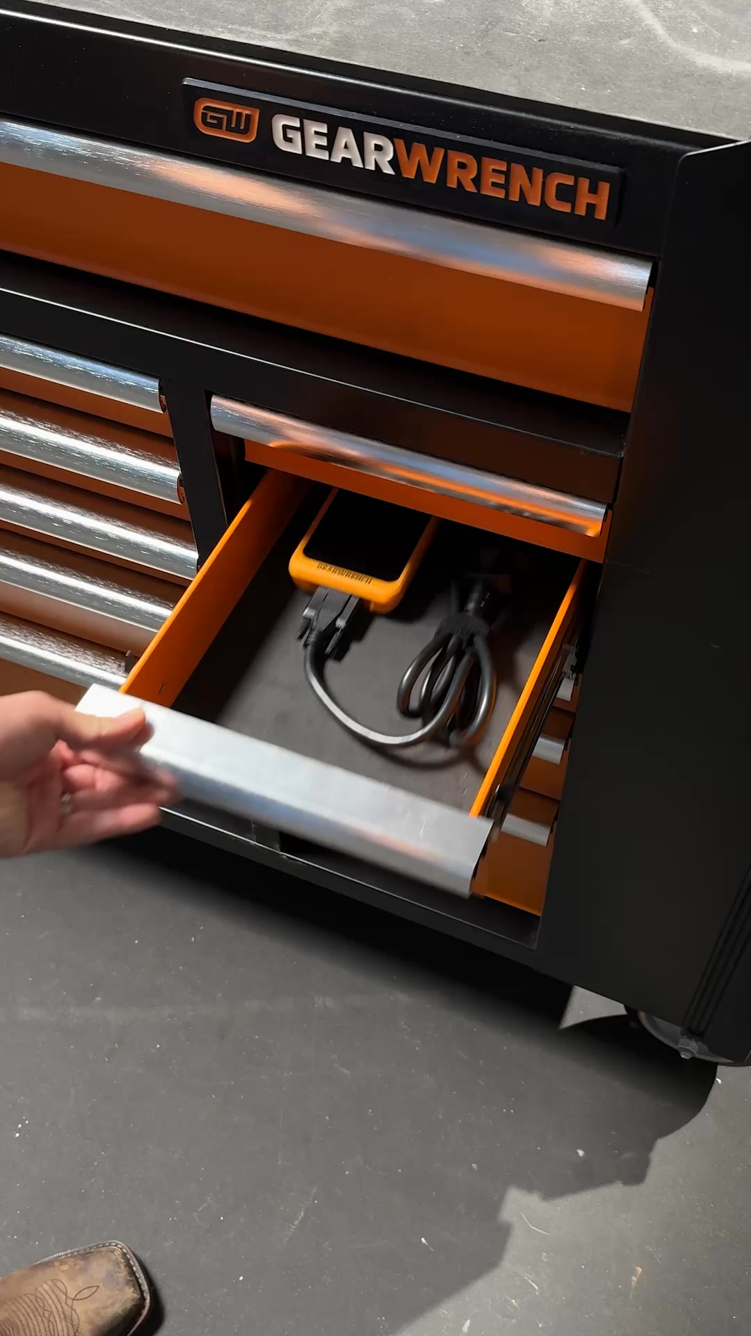 GEARWRENCH Tools Facebook ad from Apr 23, 2026