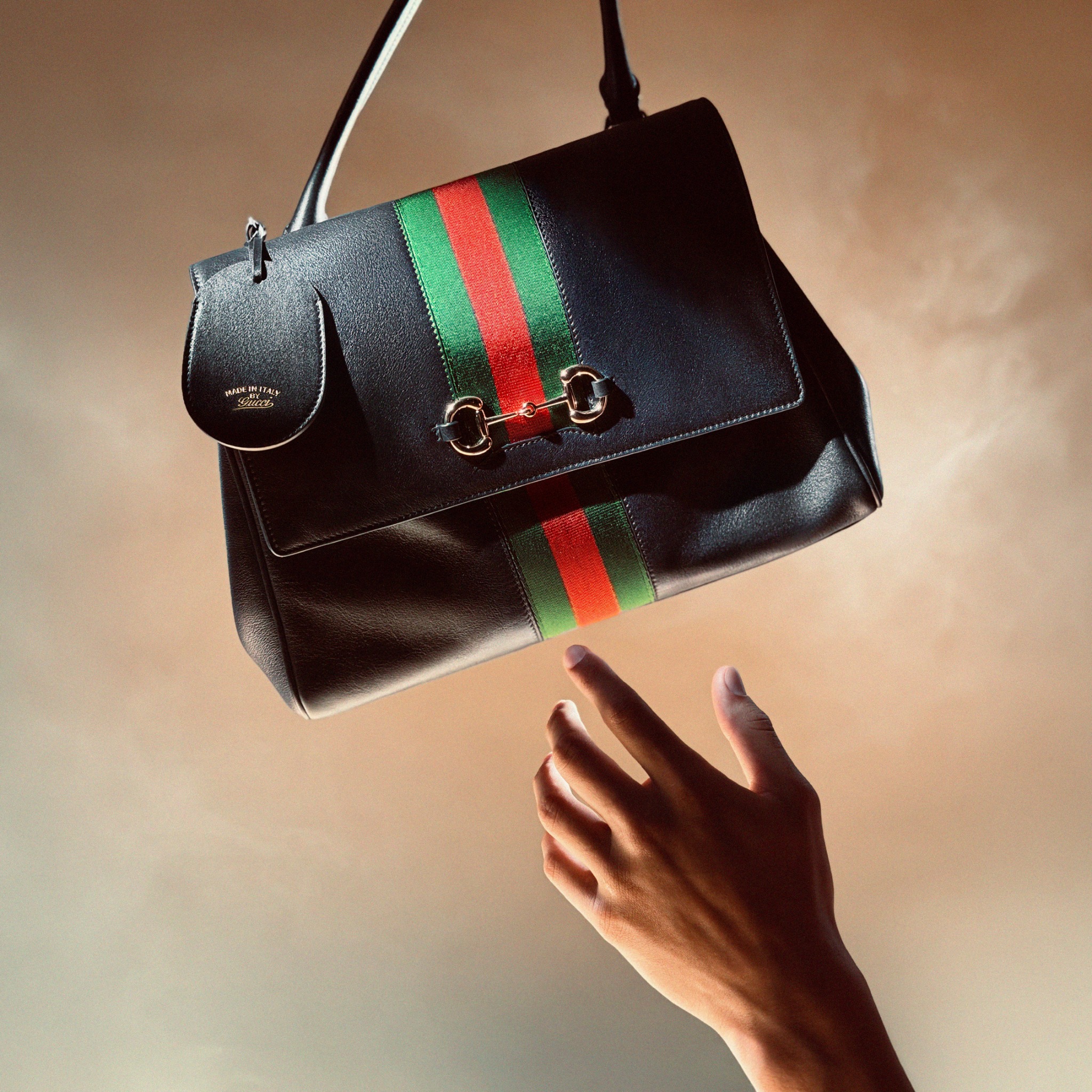 Gucci Facebook ad