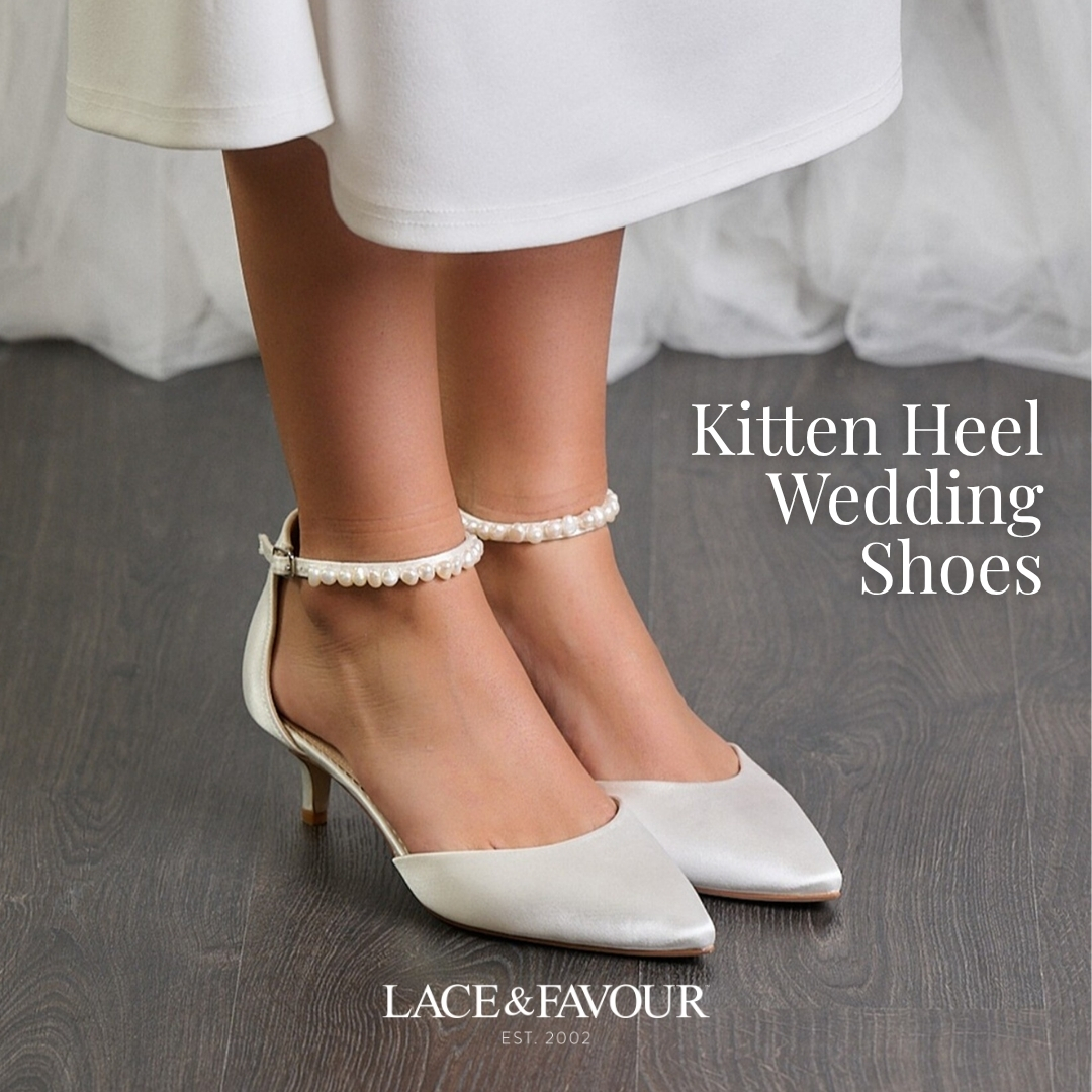 Lace & Favour Facebook ad: Free Delivery + Klarna Available
