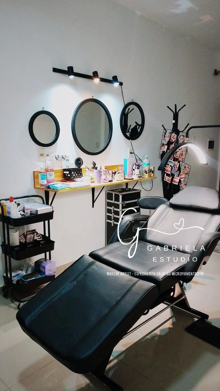 Cejas Microblanding Facebook ad: 𝑬𝒔𝒑𝒆𝒄𝒊𝒂𝒍𝒊𝒔𝒕𝒂 𝒆𝒏 𝑪𝒆𝒋𝒂s