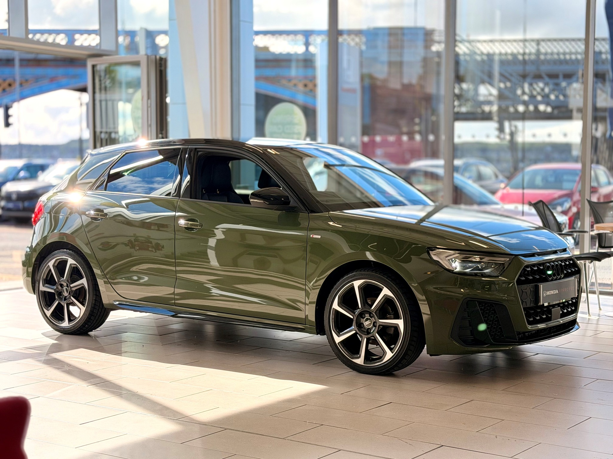 Barnetts Honda Facebook ad: Only £329 a month for a gorgeous low…