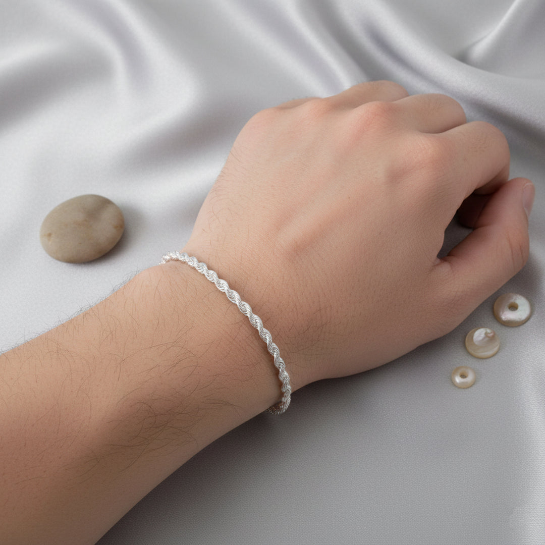 Zeno Jewels Facebook ad: ๐๐ข๐๐ญ๐ฌ ๐
๐จ๐ซ ๐๐ข๐ฆ ๐๐ก๐๐ญ ๐๐ซ๐ฎ๐ฅ๐ฒ ๐๐ญ๐๐ง๐โฆ