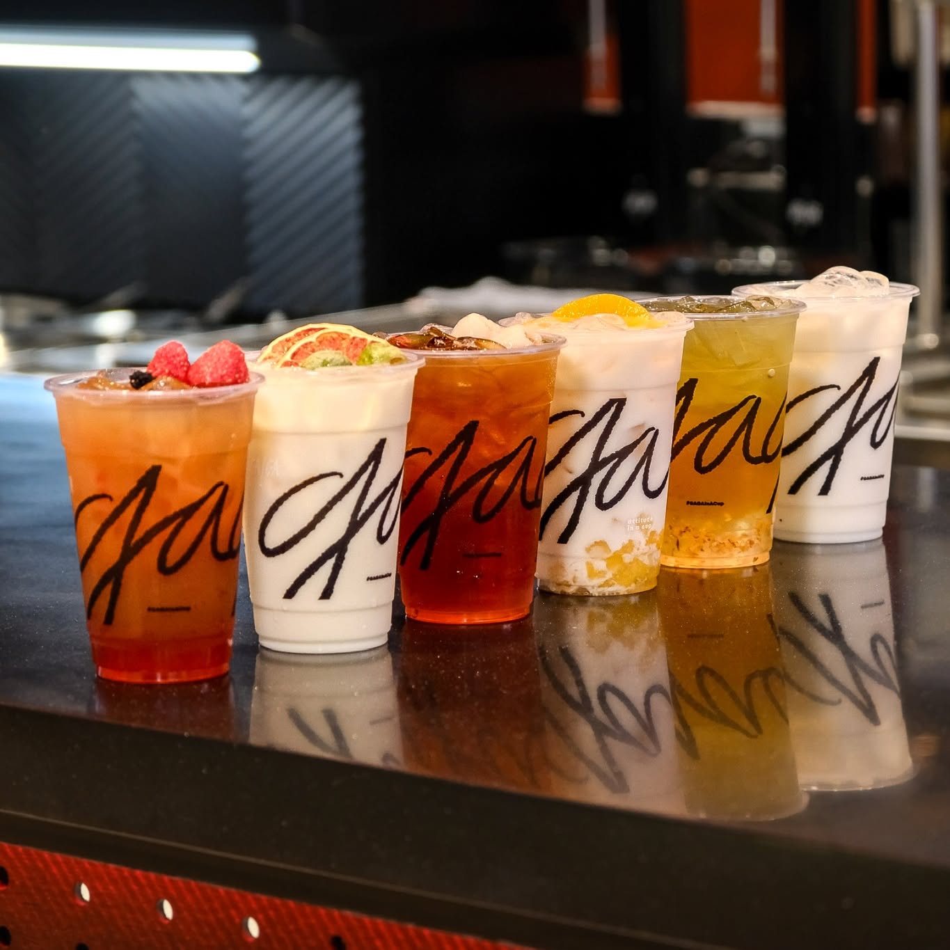 GAGA • Attitude In A Cup Facebook ad: สัมผัสกับ Specialty Tea Series ได้แล้วที่ GAGA…
