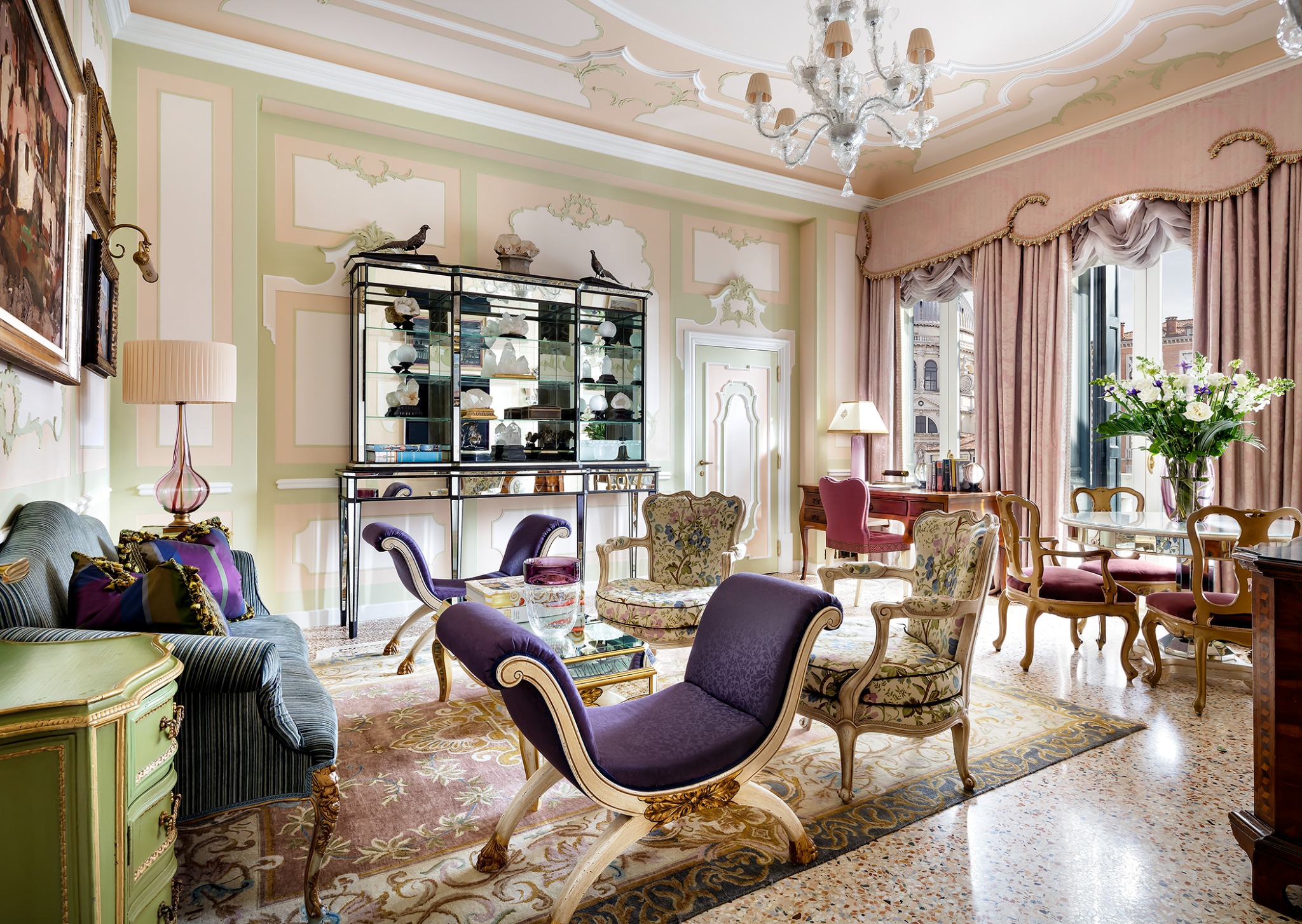 The Gritti Palace, a Luxury Collection Hotel, Venice Facebook ad: Experience luxury at its finest with our exclusive…