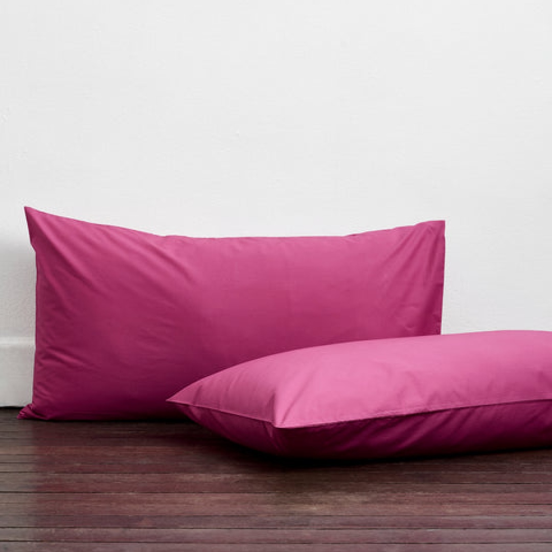 Bed Threads Facebook ad