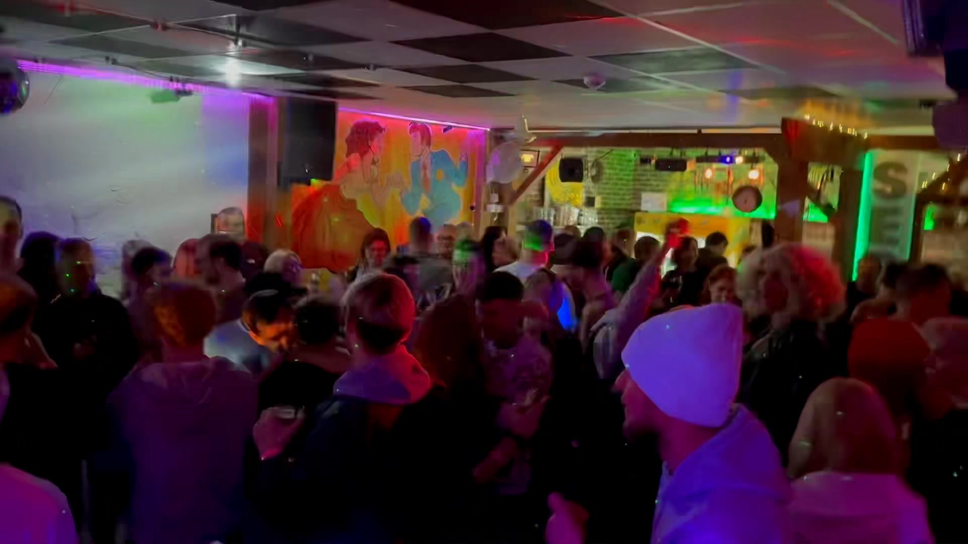Bierscheune Tanzlokal Facebook ad: Bierscheune Tanzlokal & Disco - Bad Kissingen