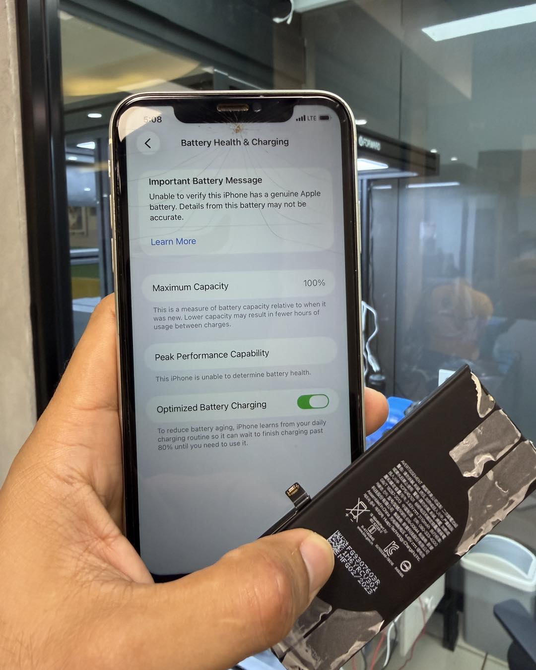 Applehouse iloilo Facebook ad: iPhone 11, Fast Battery Drain Issue