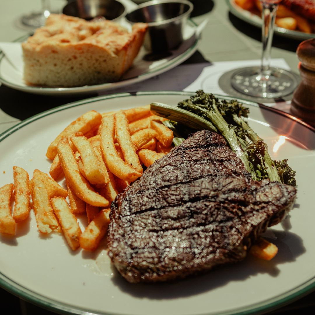 William Farrer Hotel Facebook ad: Your weekly dinners, sorted.