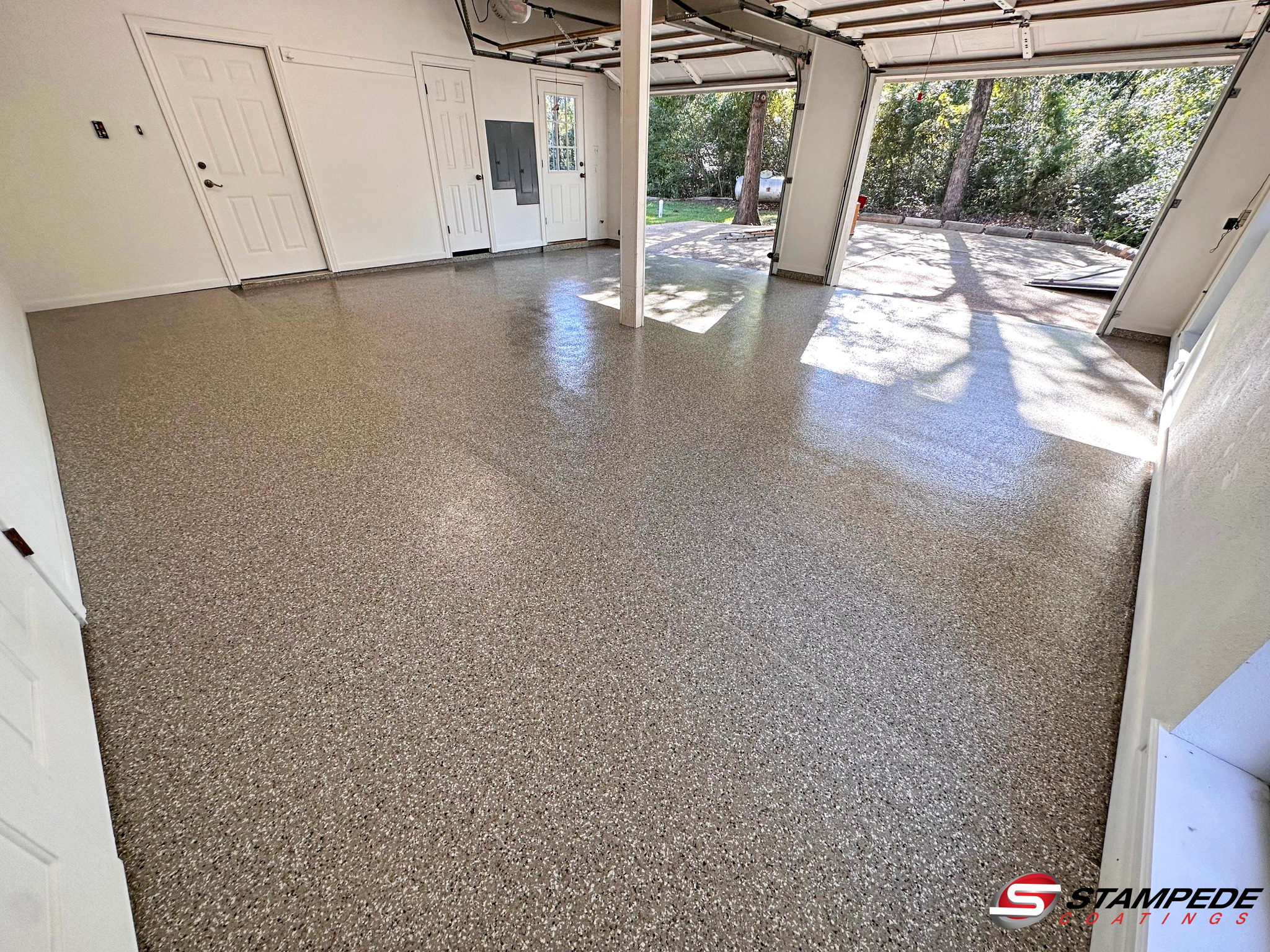 Stampede Coatings Facebook ad: NEW YEAR FLOORING SALE, FINAL CALL (Ends 12/31)