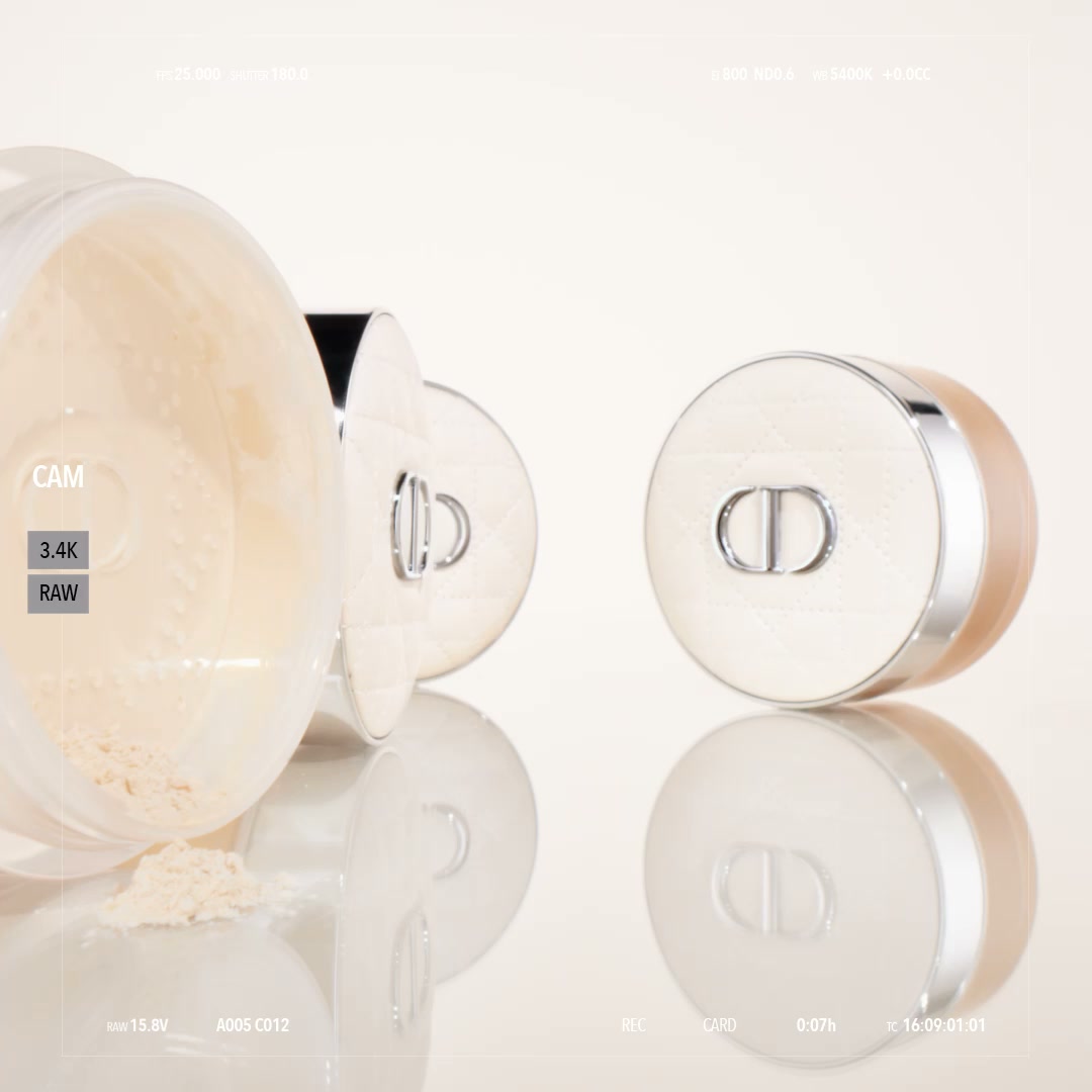 Dior Facebook ad: VISIT THE DIOR BEAUTY ONLINE BOUTIQUE