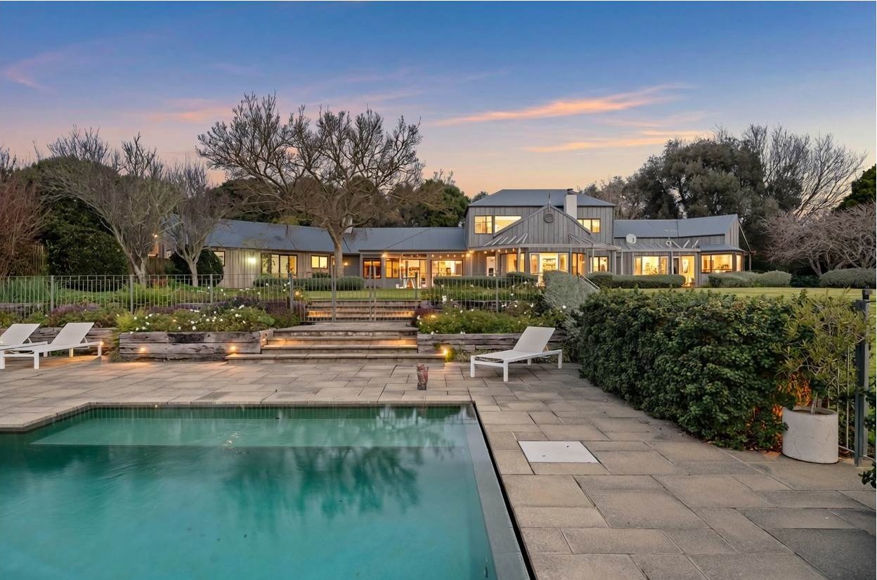Ginny Cheyne - Lifestyle & Rural Real Estate Facebook ad: Luxury Lifestyle Living in the Heart of Karaka