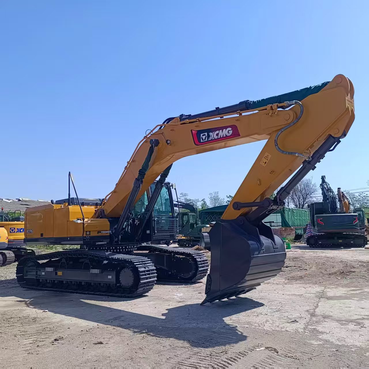 Huakang Engineering Machinery Co., Ltd. Facebook ad from May 26, 2026