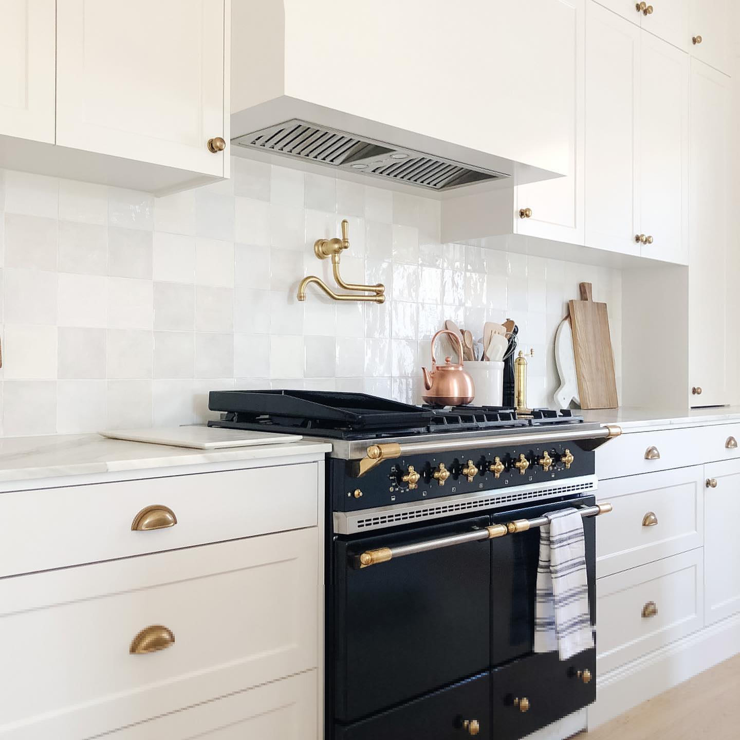 Schweigen Silent Rangehoods Facebook ad