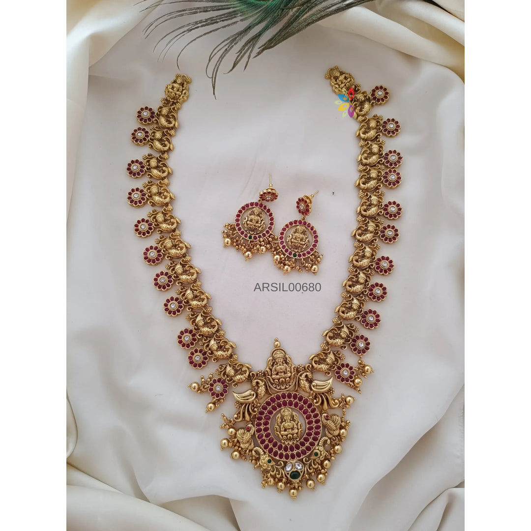Arshis-Temple jewellery Collections Facebook ad
