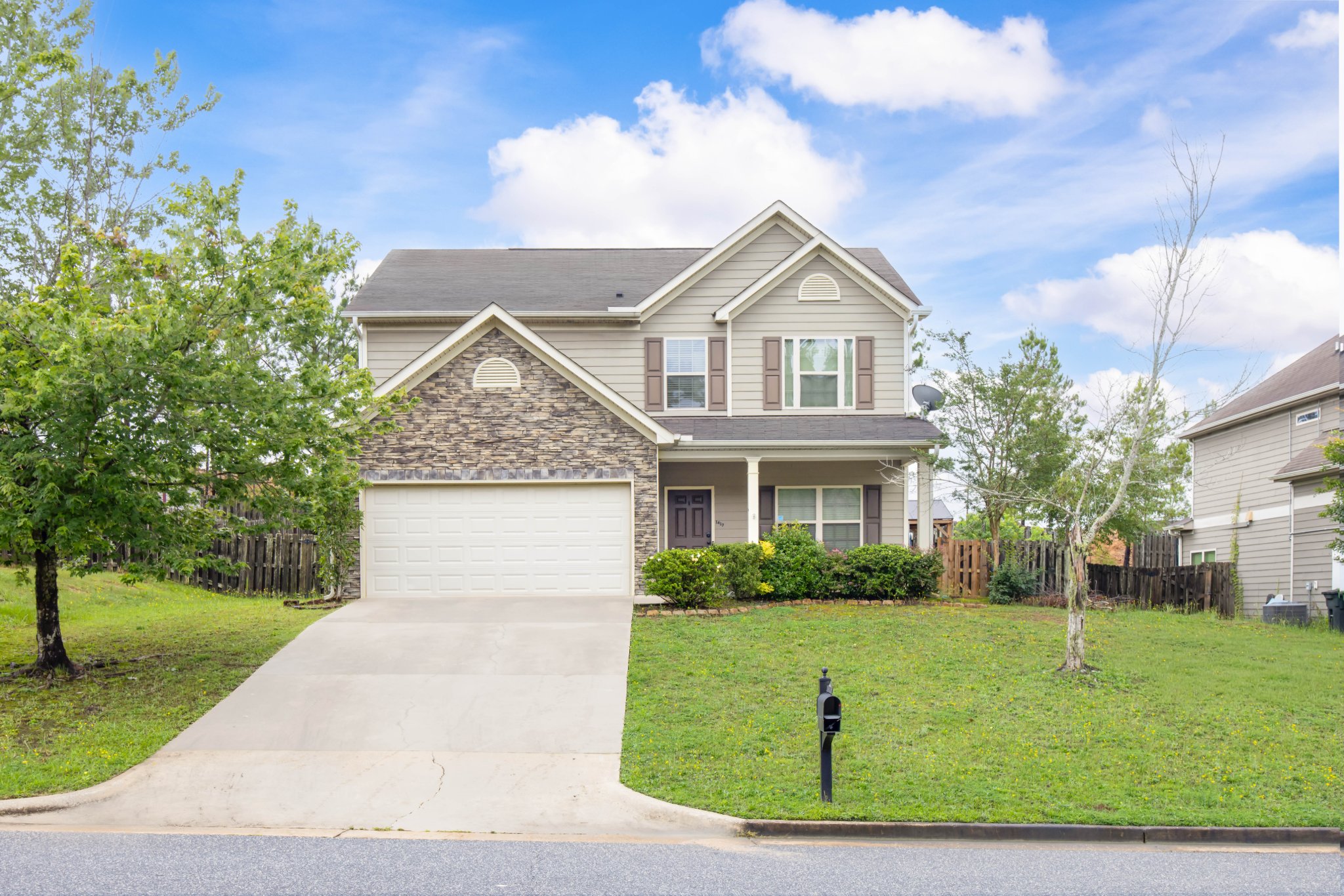 Francesca Cable Facebook ad: 4 Beds 2.5 Baths House