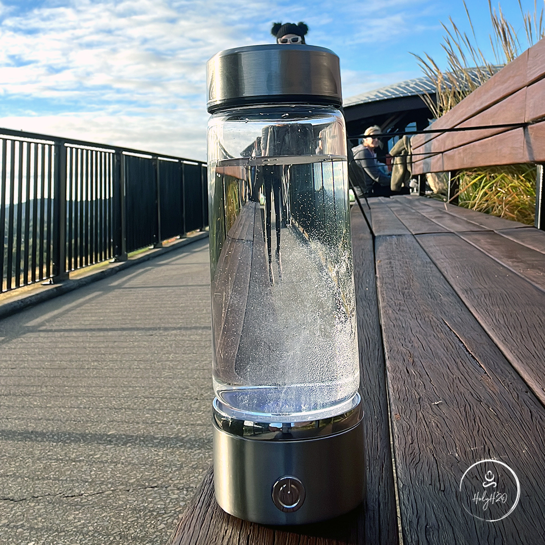 HolyH2O Facebook ad: 100-Day Risk-Free Trial