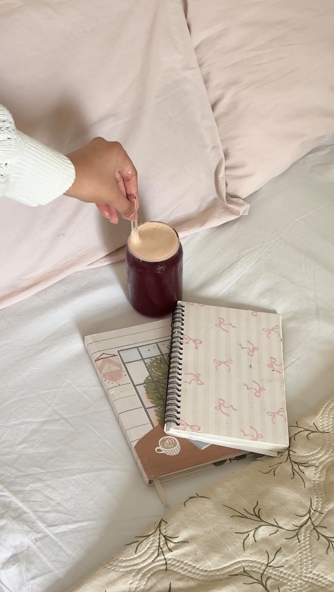 Simms.ylicious Facebook ad: My little morning ritual: a cranberry brew