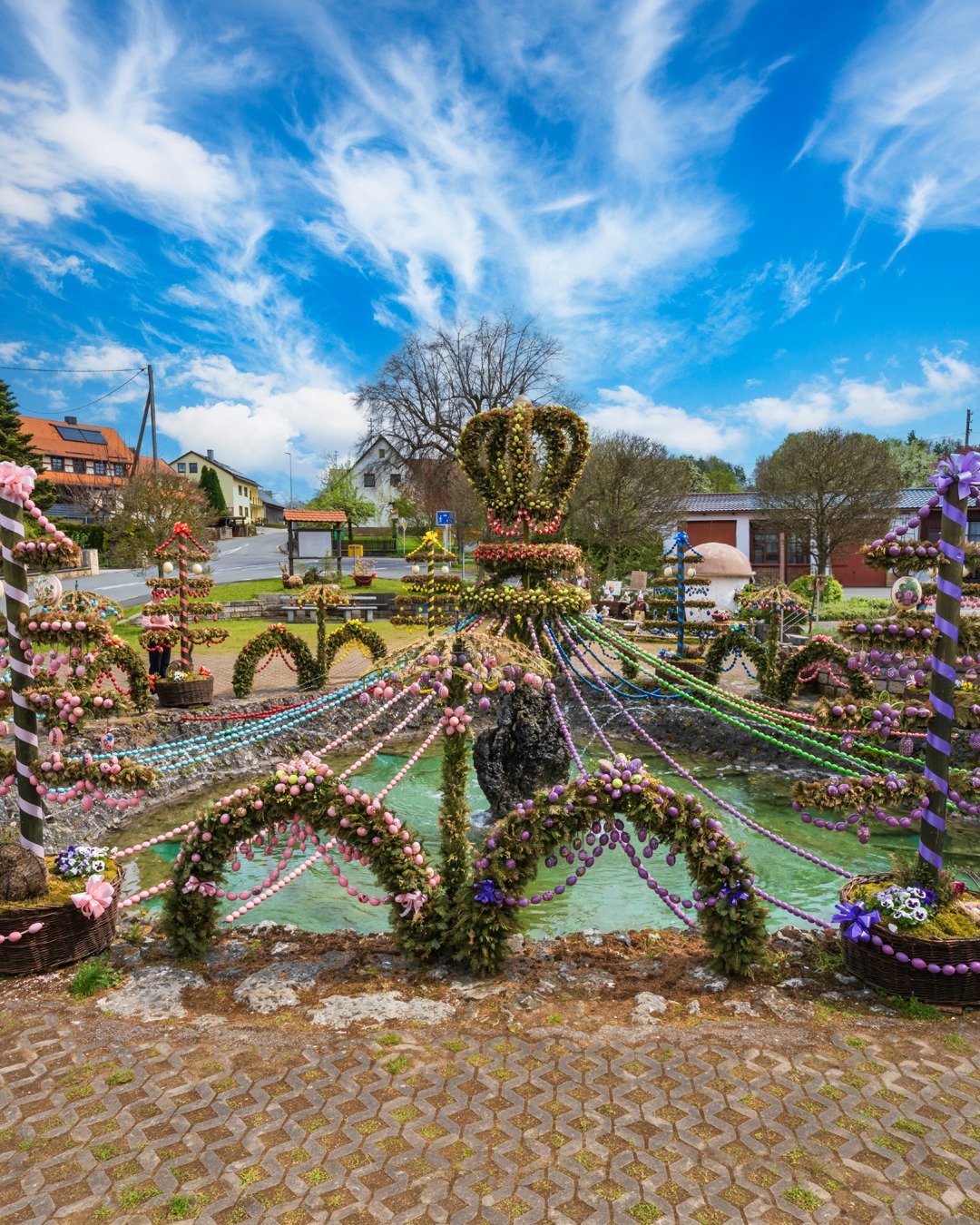 Unsere Bayerischen Bauern Facebook ad: Wir wünschen euch frohe Ostern!
