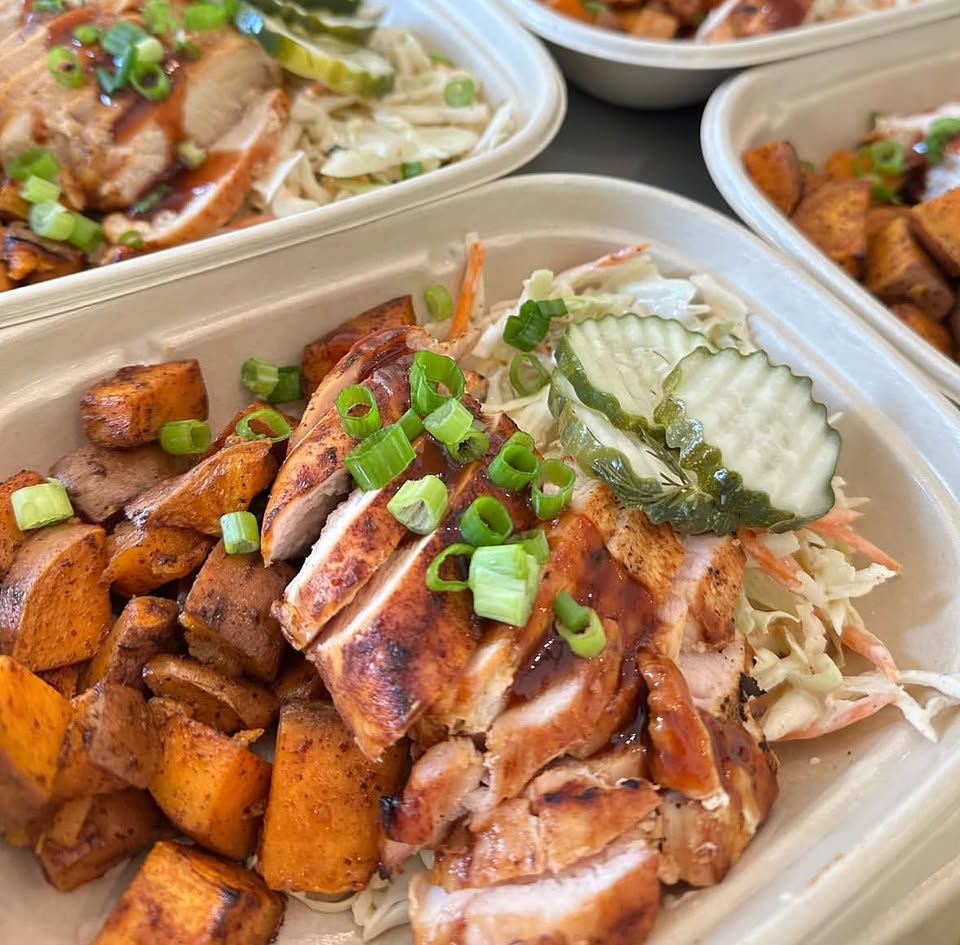 Fit Fresh Foodie Facebook ad: Health Made Simple!