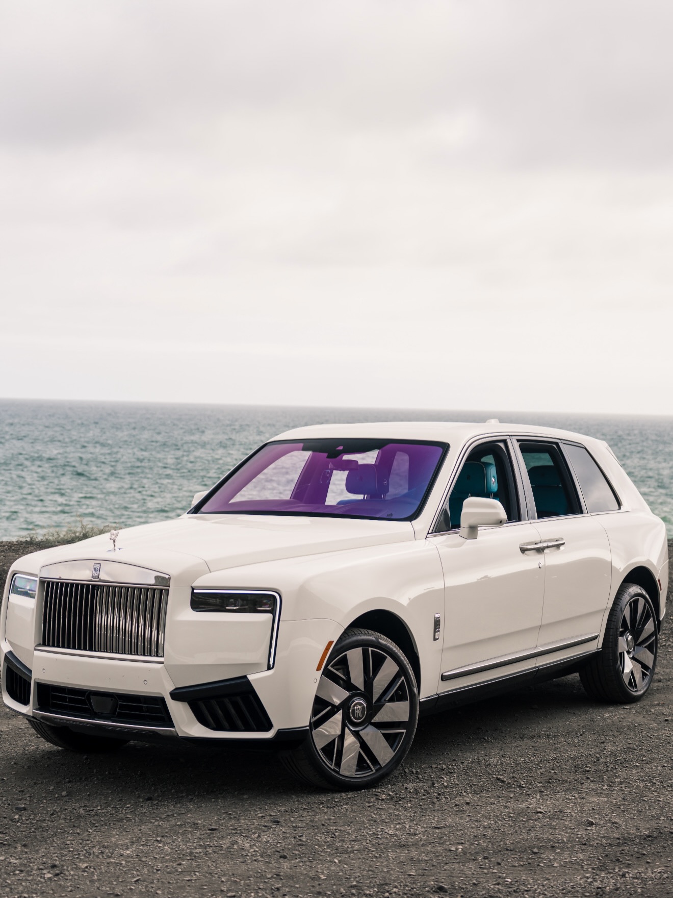 Californiaautorental Facebook ad: Rolls-Royce Cullinan Series II