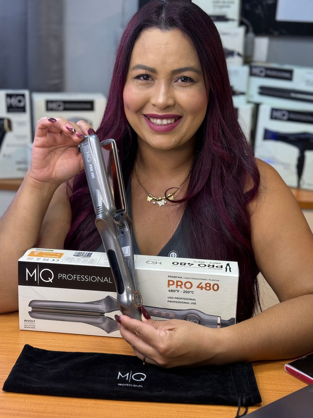 MQ Professional Hair Styling Facebook ad: Como Ajustar a Temperatura da Chapinha PRO 480…