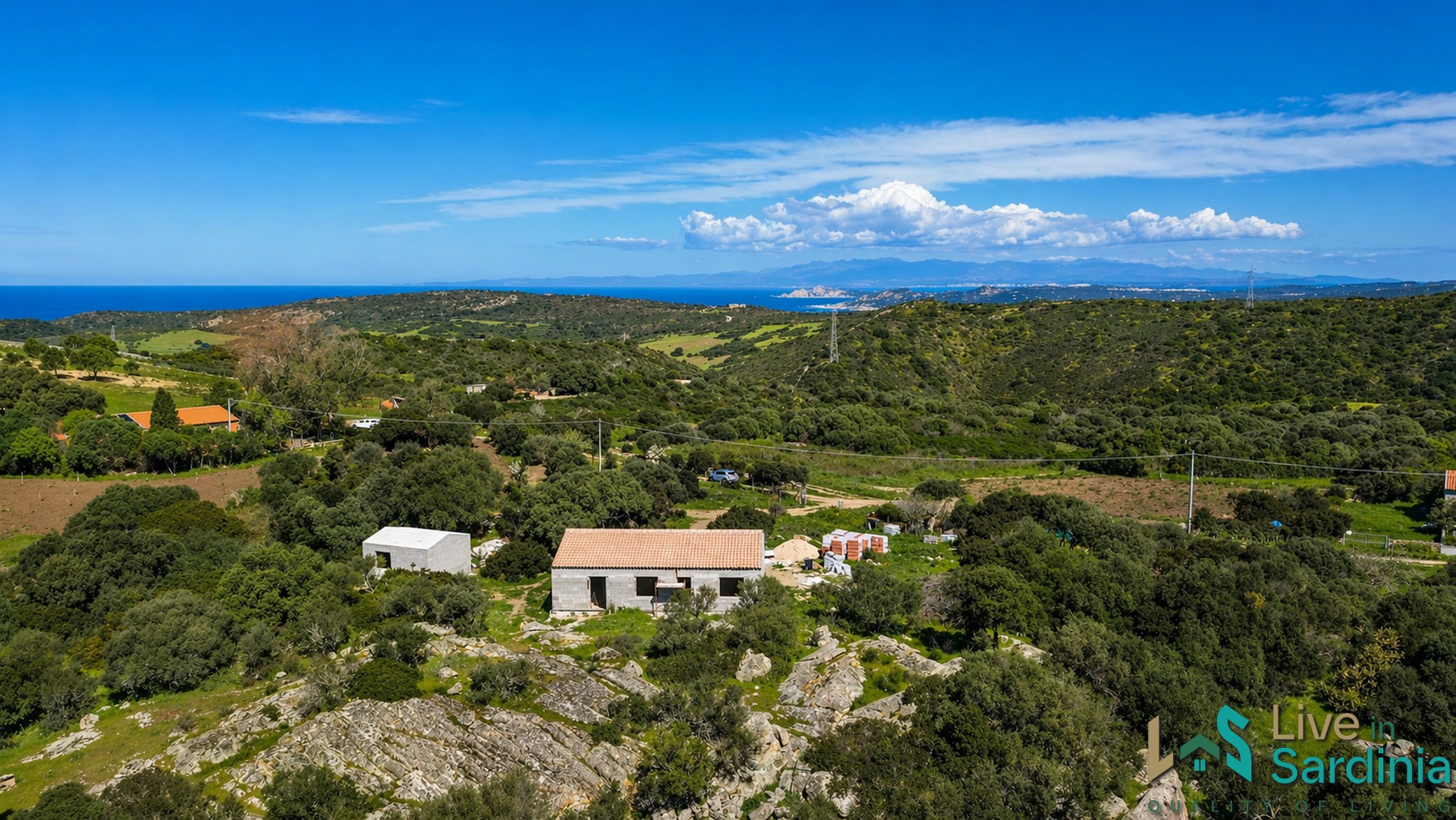 Live In Sardinia Facebook ad: Wake up every morning in a stunning home…