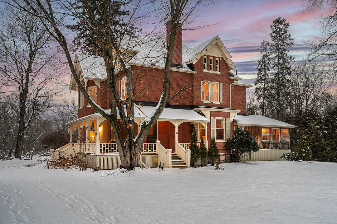 Sotheby's International Realty Canada Facebook ad