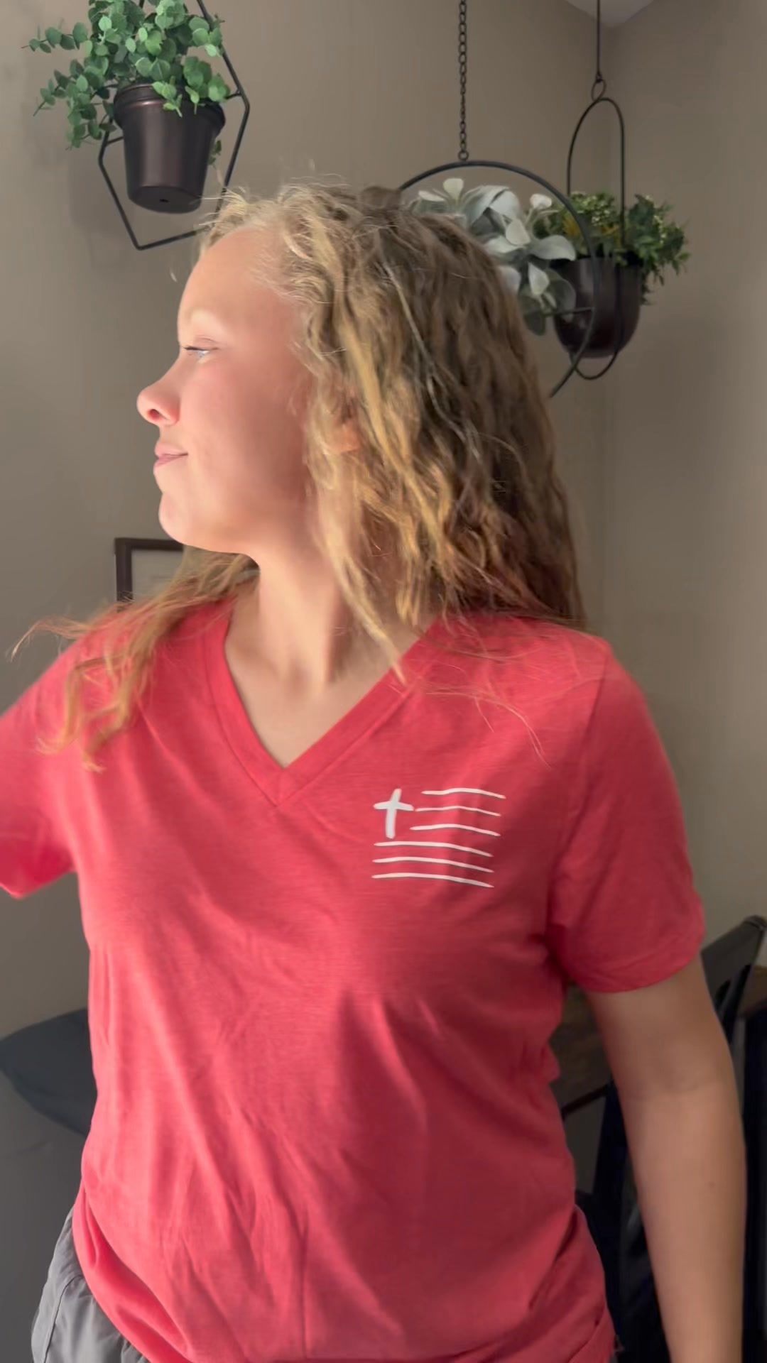 EllyandGrace Facebook ad: Wear Your Faith Every Day