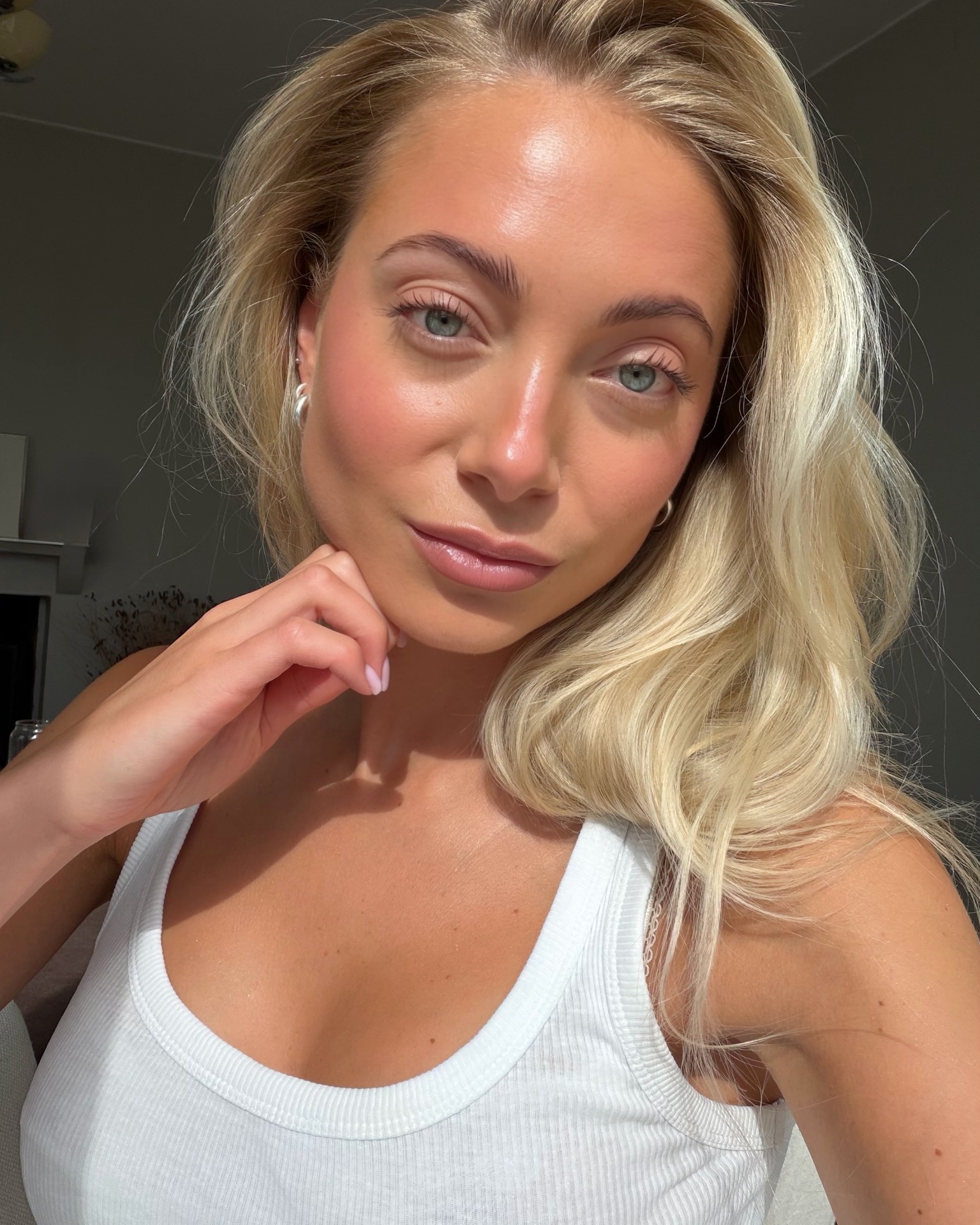 BeautyAct Facebook ad: Melts into skin like a cream.