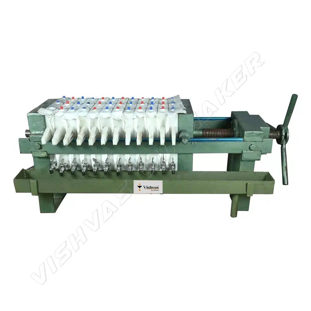 Vishvas oil maker Facebook ad: ๐๐ฅ๐๐๐ ๐ฒ๐จ๐ฎ๐ซ ๐๐ซ๐๐๐ซ ๐จ๐ง ๐๐ก๐๐ญ๐ฌ๐๐ฉ๐ฉ