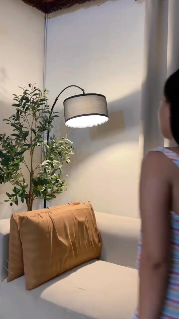 YoYo Facebook ad: Sumali sa pinakamasayang voice chat at video party!