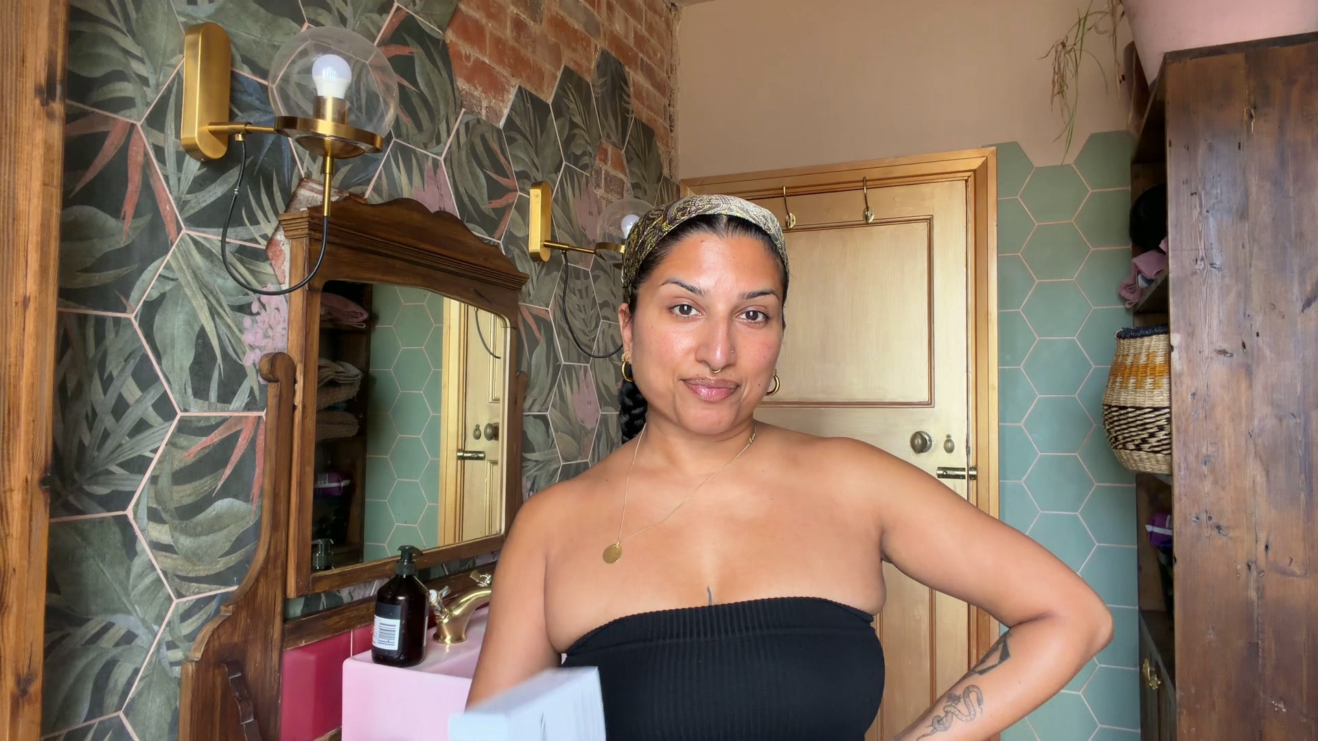 Medik8 Facebook ad: Proven Wrinkle Reduction