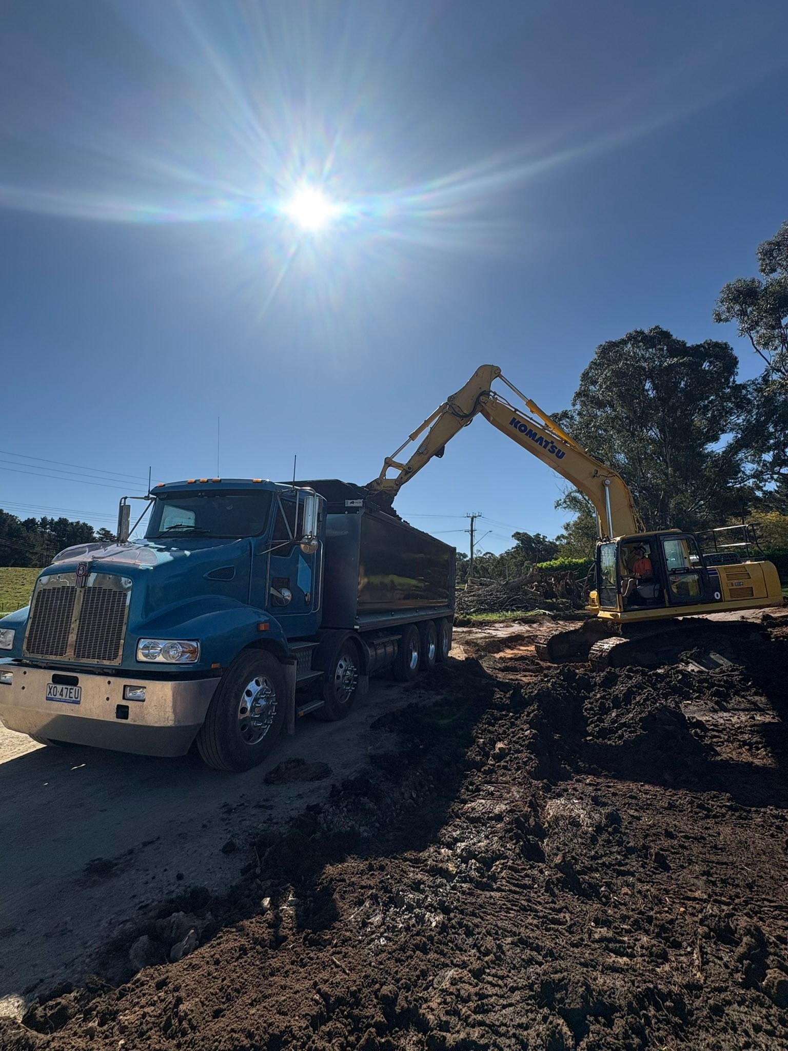 ECC Earth Civil Contracting Pty Ltd Facebook ad: Earth Civil Contracting | Welcome to Earth Civil |…