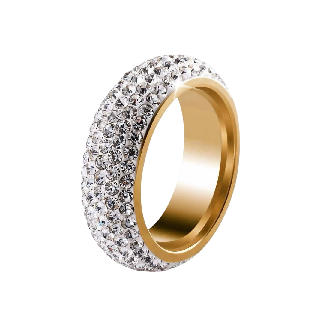 Tresor.leb Facebook ad: Timeless shine, everyday luxury.