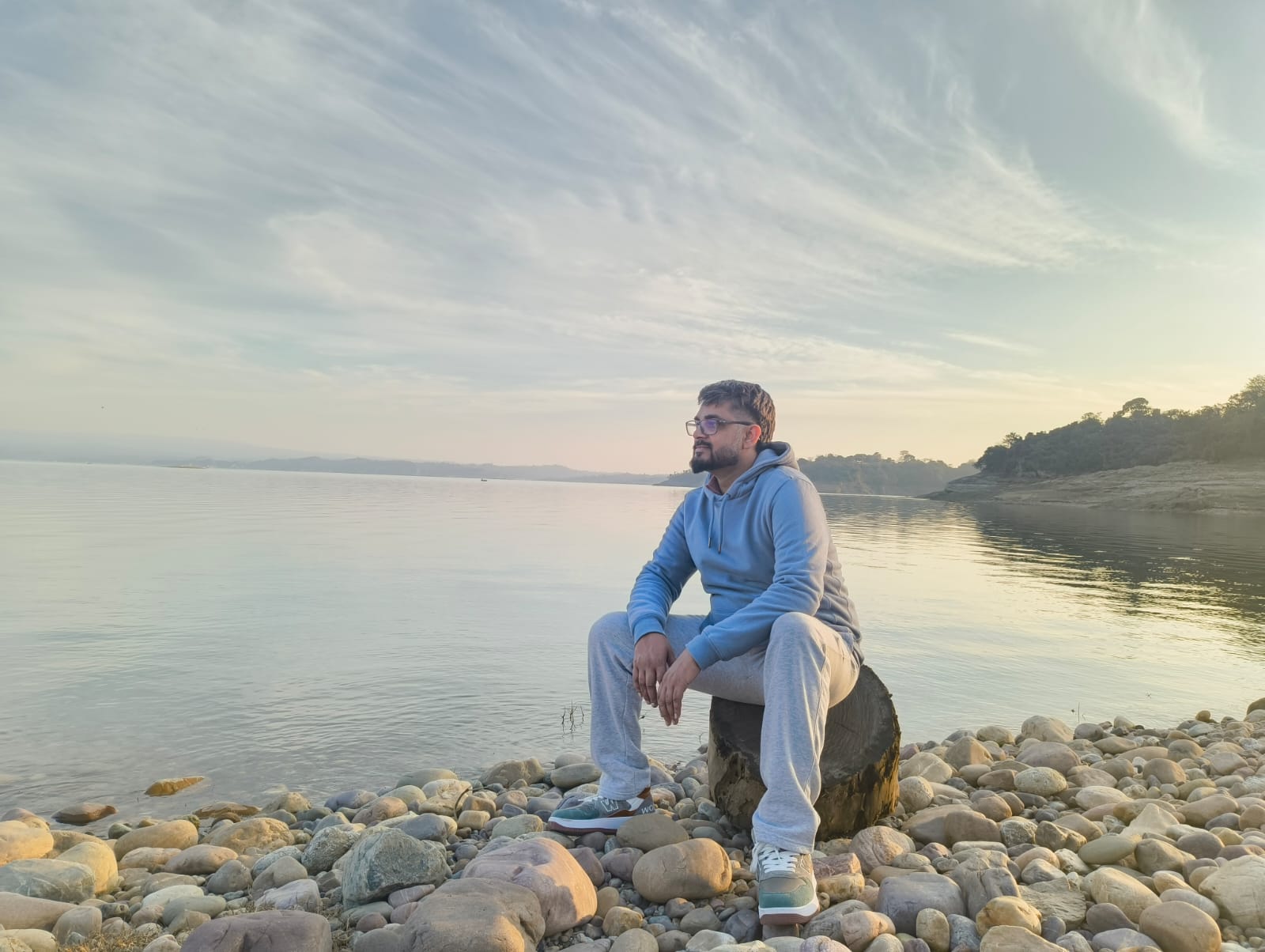 Rohit.wanders Facebook ad: Safar, kahaniyan aur yaadein