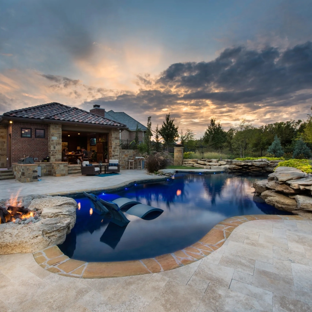 Edwards Pool Construction Facebook ad: Expert Pool Builders You Can Rely On