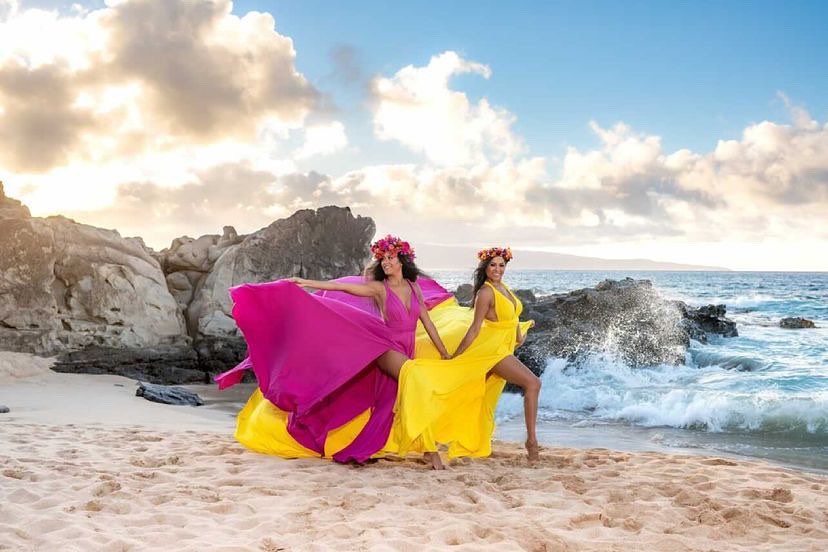 Hi Flying Dress Facebook ad: Hi Flying Dress USA Rental, Sales and Maui Photoshoots