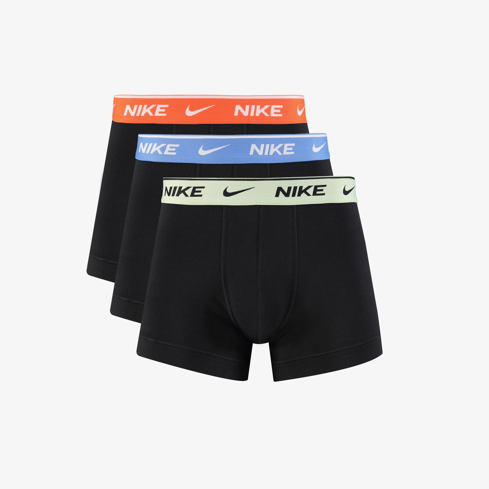 INTERSPORT Türkiye Facebook ad: Nike, adidas, Salomon, The North Face ve daha…