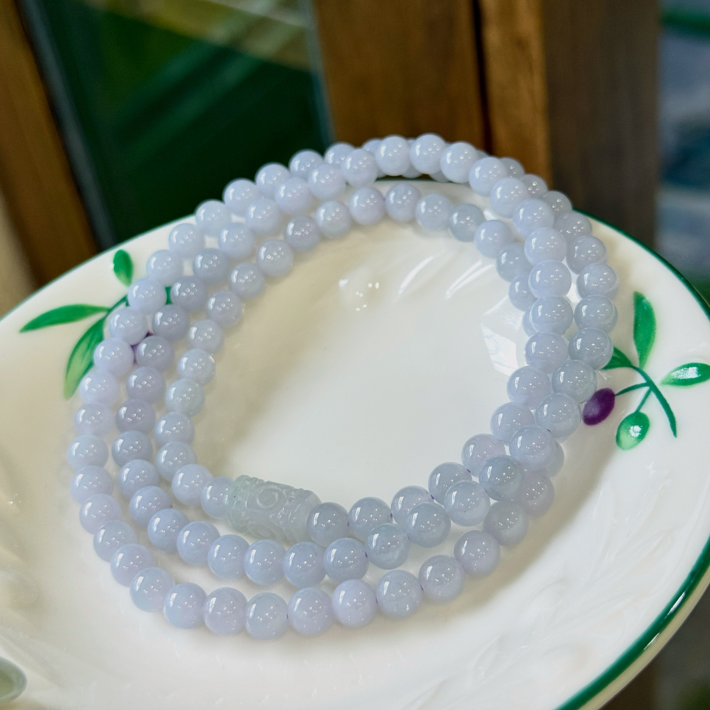 Chou.gem - Trang sức đá quý Facebook ad: Chuỗi ngọc cẩm thạch nền tím mix lu…