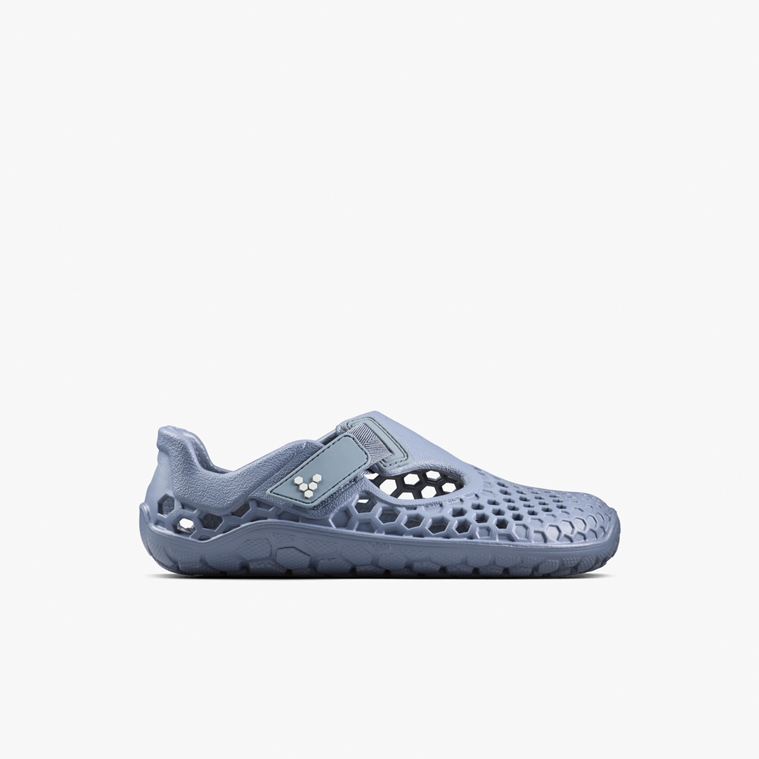 Vivobarefoot Facebook ad