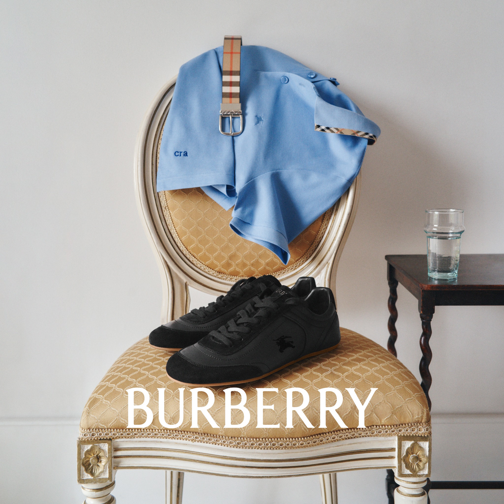 Burberry Facebook ad