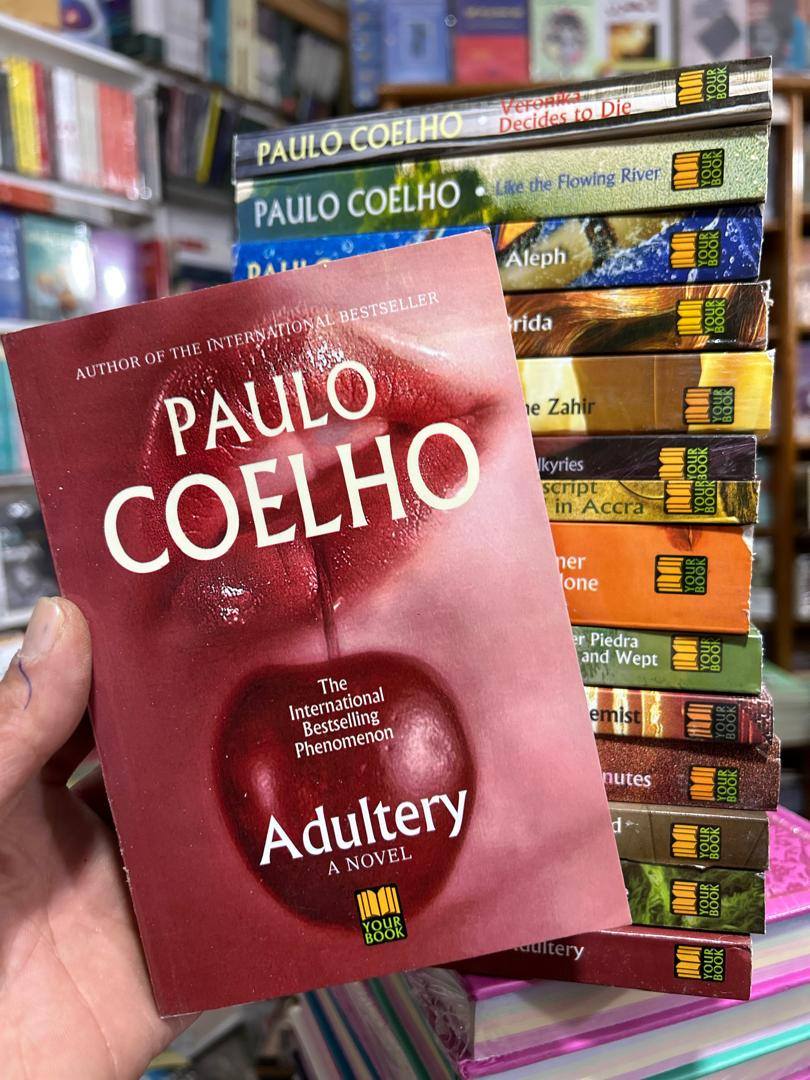 مكتبة منيع جيجل Librairie MeniaJijel Facebook ad: Agatha Christie أو PAULO COELHO