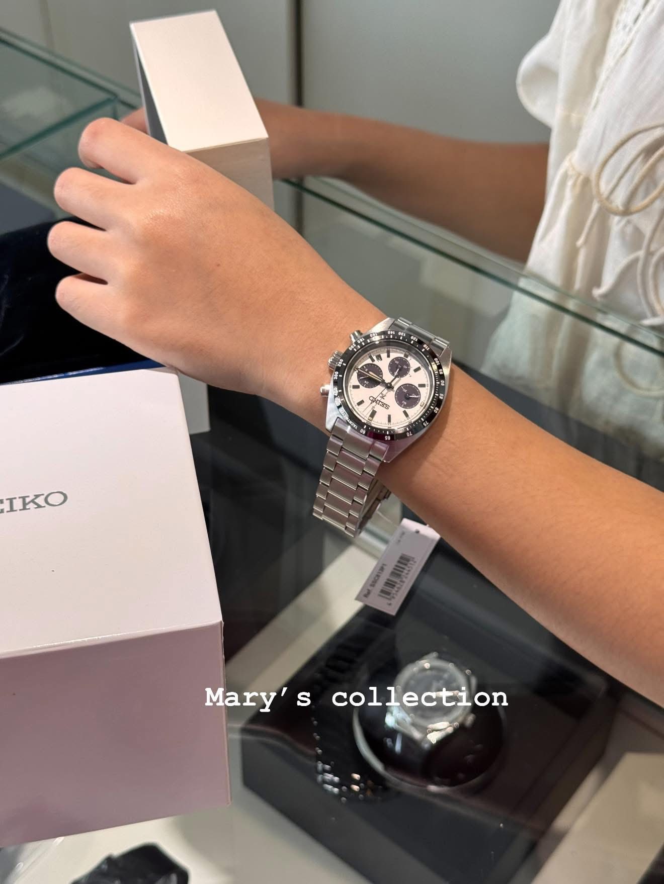 Mary’s Collections Facebook ad