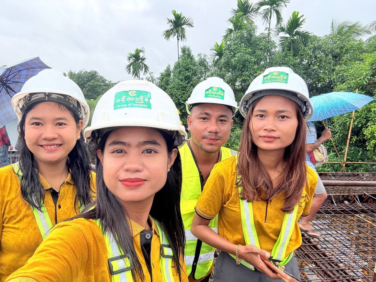 ဝင့်ထည်စံ Construction & Home Decoration Facebook ad