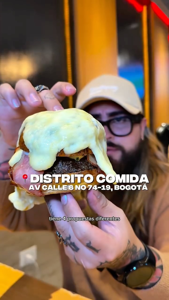 Distrito comida Facebook ad: ¡En Distrito Comida hay sabor para todos los…