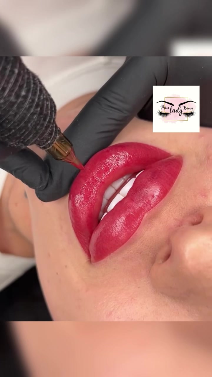 Miss Lady Brows Facebook ad: ๐๐๐๐๐๐ร๐ ๐๐๐๐๐๐ร๐